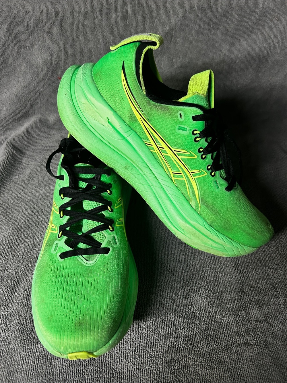 ASICS Gel-Nimbus 26 Men’s 8.5 Neon Green Running Shoes Well Worn
